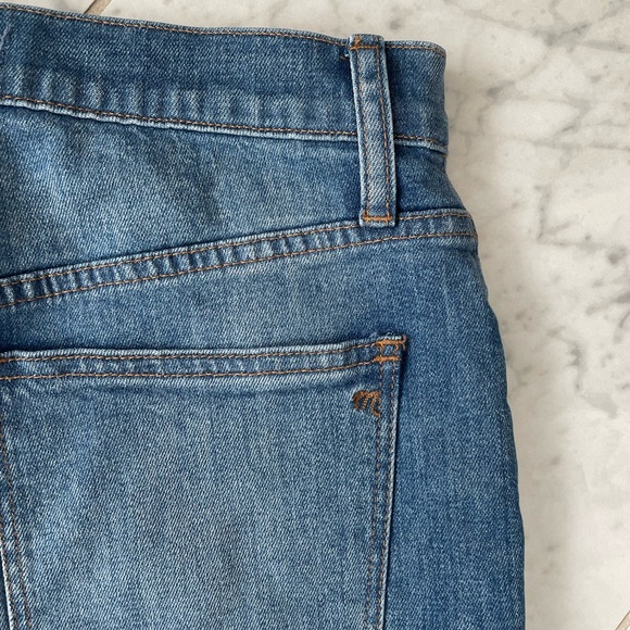 Madewell High-Rise Mid Length Denim Short- Size 26 - Picture 3 of 9